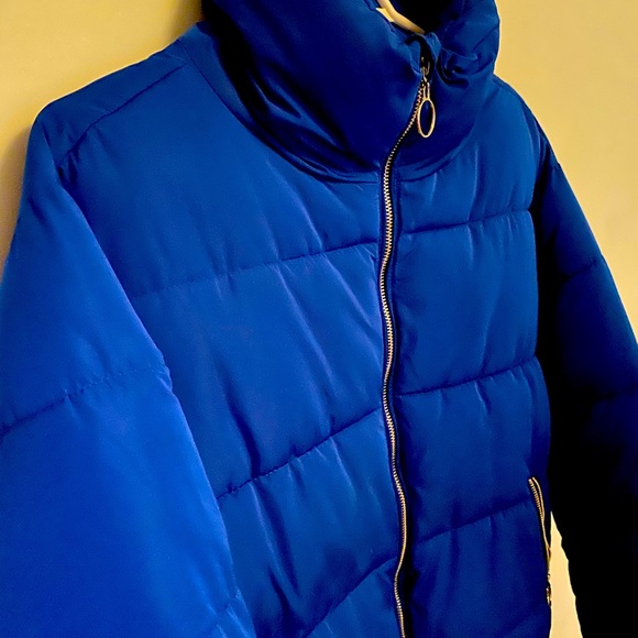 Blue puffer jacket - Picture 1 of 3